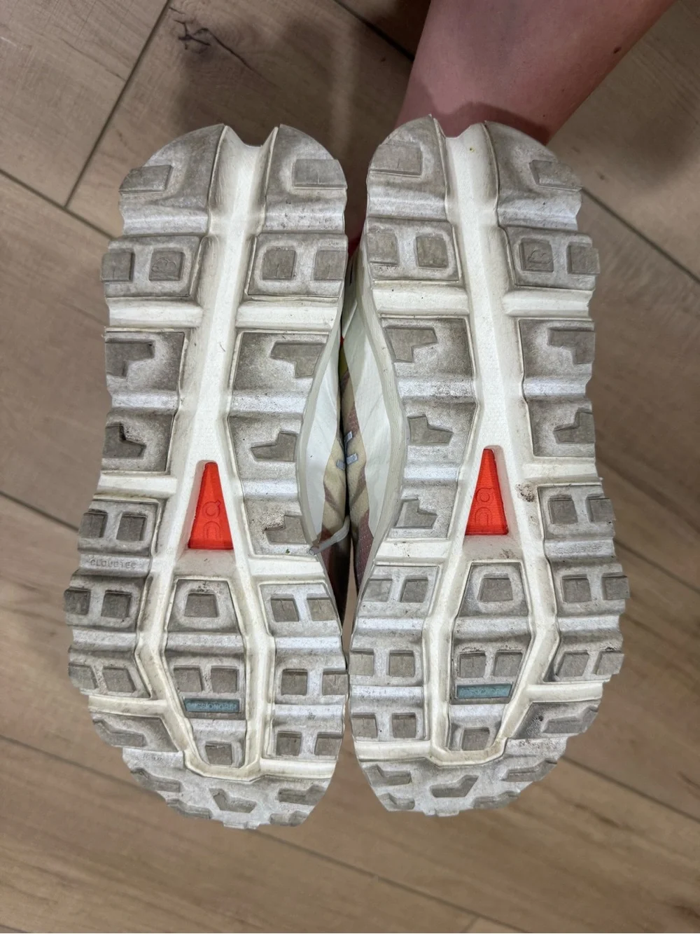 Women’s On Cloudvista Trail Running Shoes 8